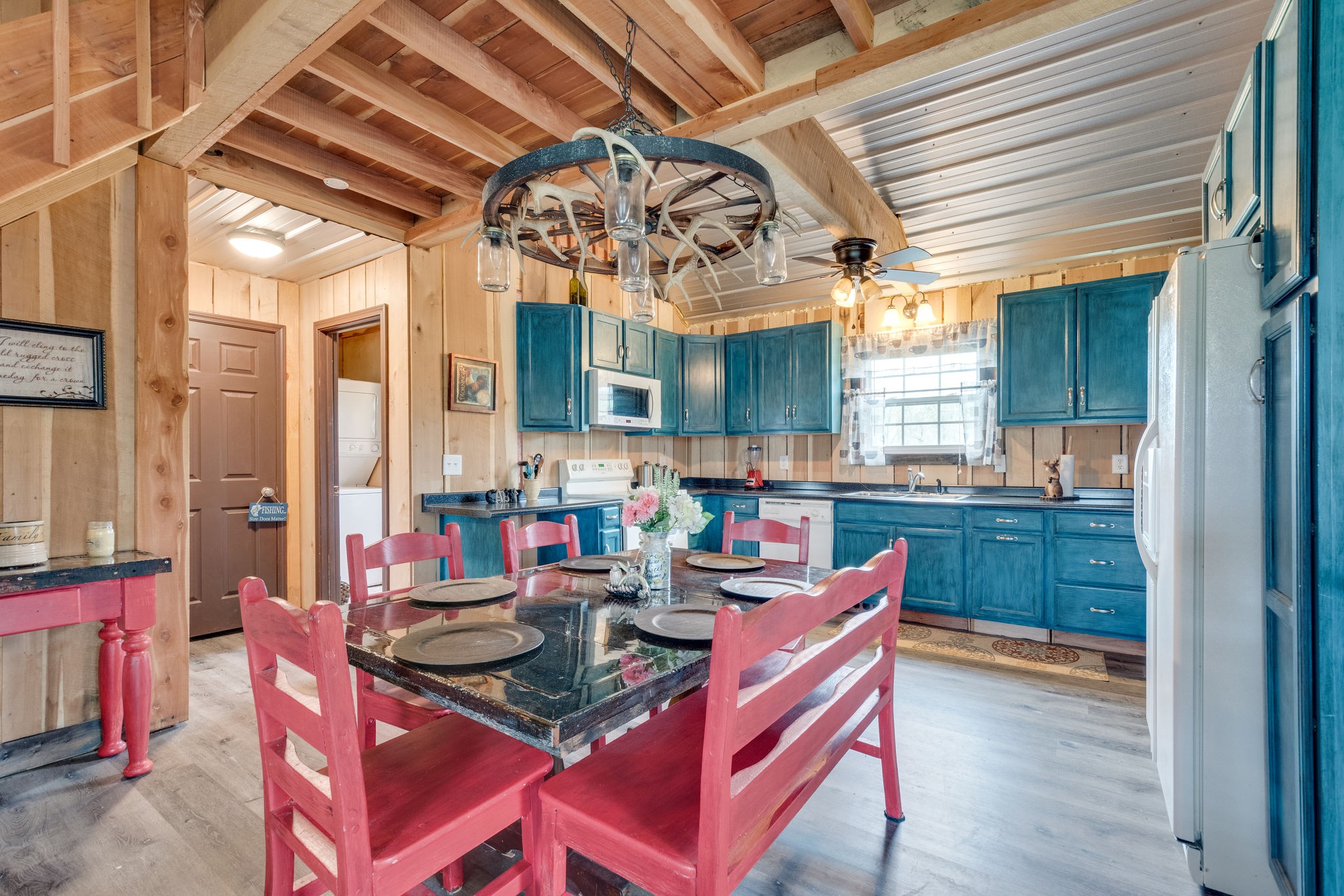 484 Eagles Bend Road Linden, TN 37096 - Photo 12 of 32 Gallery Image 12