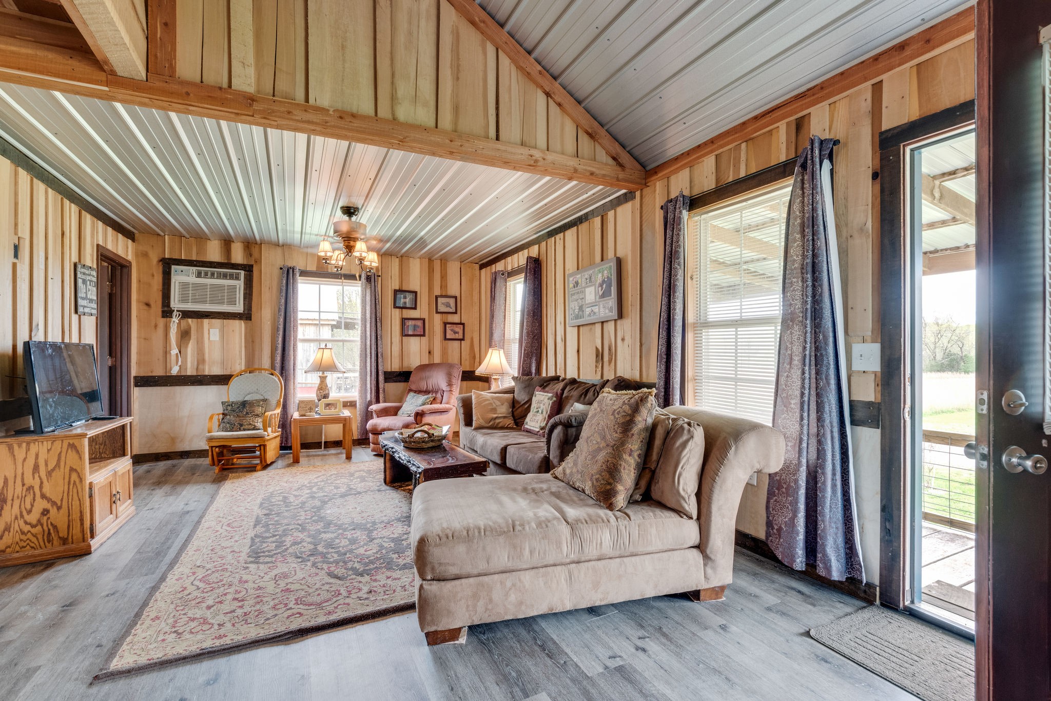 484 Eagles Bend Road Linden, TN 37096 - Photo 8 of 32 Gallery Image 8