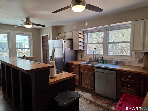 $2,200 | 61 North Shore Road, Voluntown, CT 06384