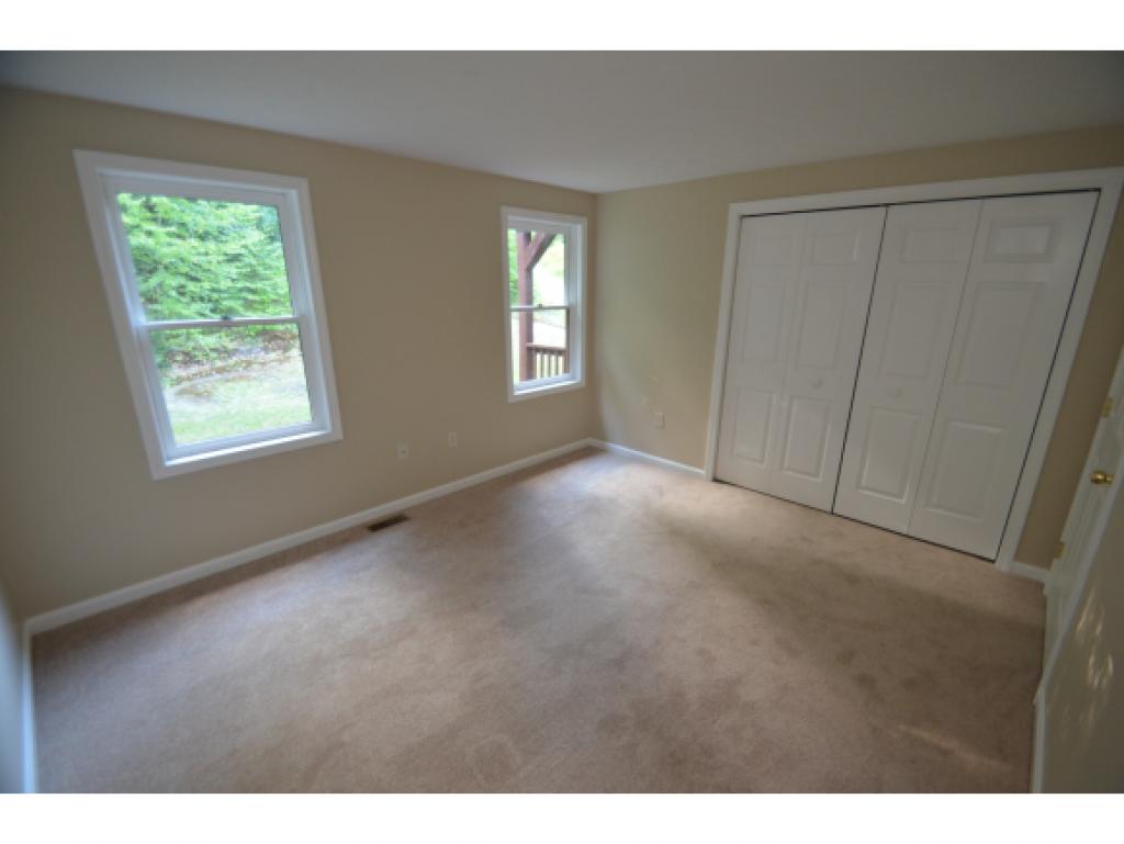 55 Harvey Road Deerfield, NH 03037 - Photo 9 of 15