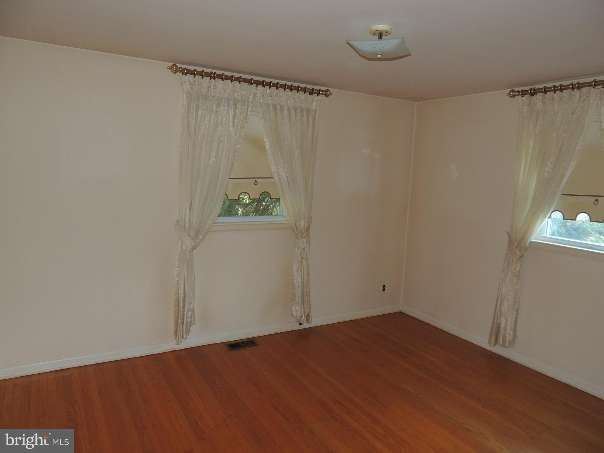 1119 Frederick Road Jenkintown, PA 19046 - Photo 16 of 24