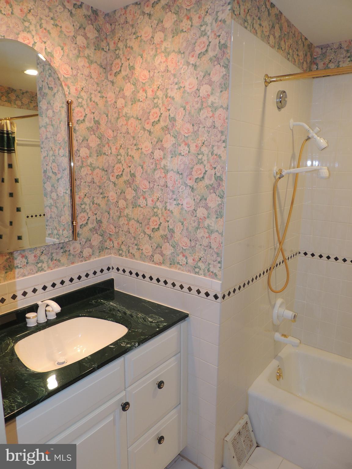 1119 Frederick Road Jenkintown, PA 19046 - Photo 18 of 24