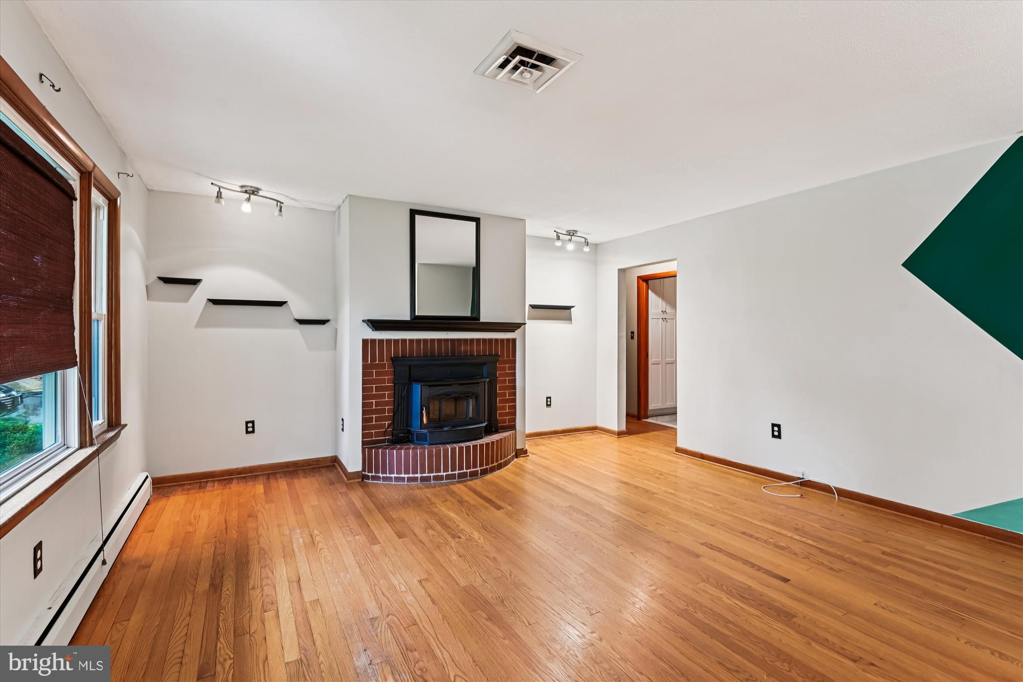 18 Austin Road Reisterstown, MD 21136 - Photo 3 of 37 Gallery Image 3