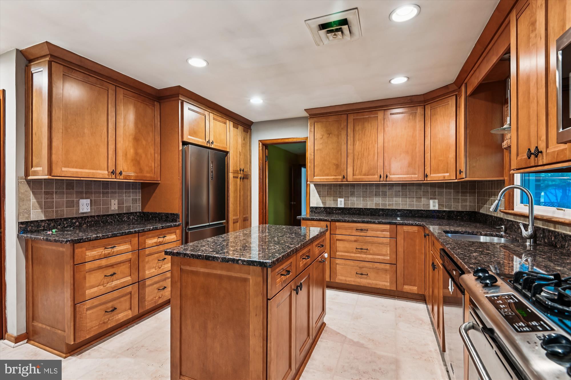 18 Austin Road Reisterstown, MD 21136 - Photo 8 of 37 Gallery Image 8