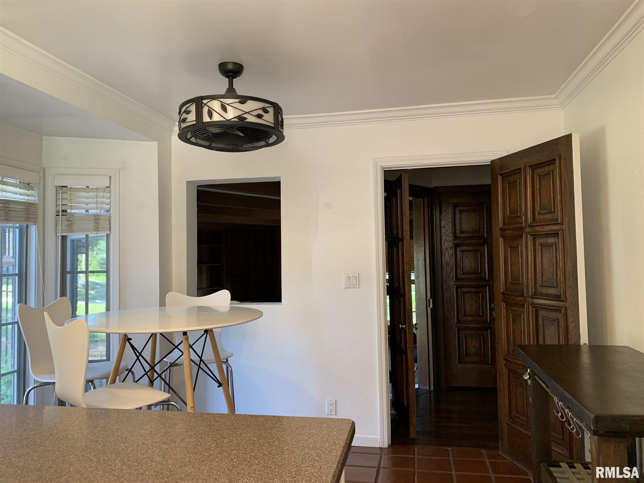 1881 East Richview Road Mount Vernon, IL 62864 - Photo 8 of 42 Gallery Image 8