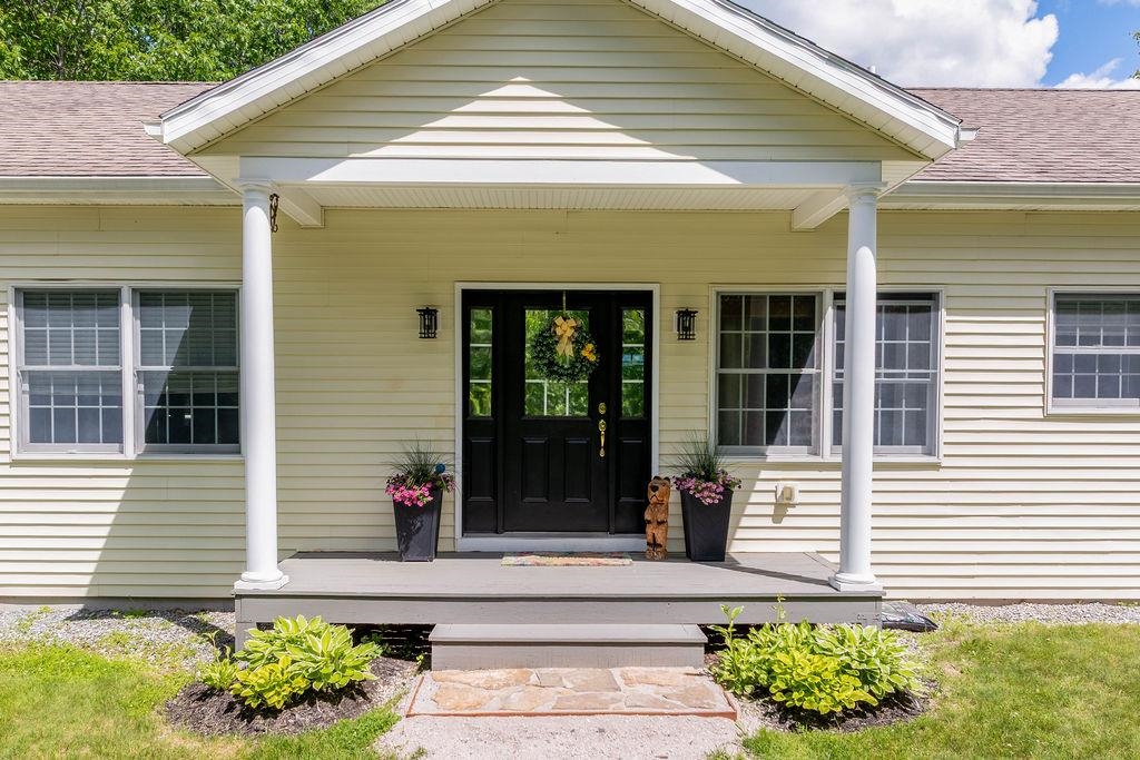 3877 Main Street Springfield, NH 03284 - Photo 2 of 38