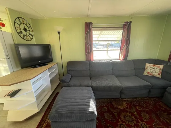 $1,050 | 1079 Northwest 7th Boulevard, Lake Panasoffkee, FL 33538