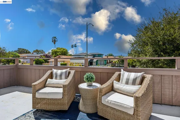 a view of sitting area in back yard