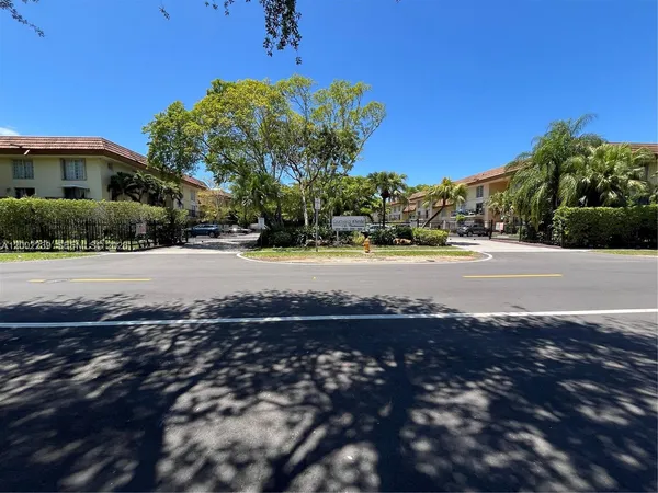 $2,100 | 8650 Southwest 109th Avenue, Unit 3111, Miami, FL 33173