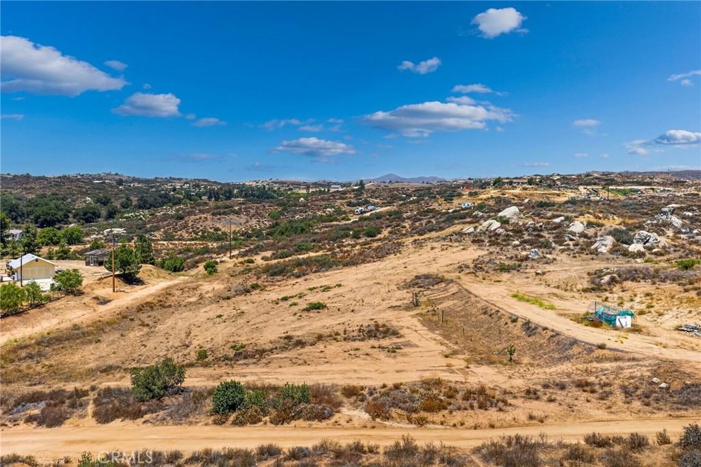 41720 Oak Canyon Road Hemet, CA 92544 - Photo 11 of 30