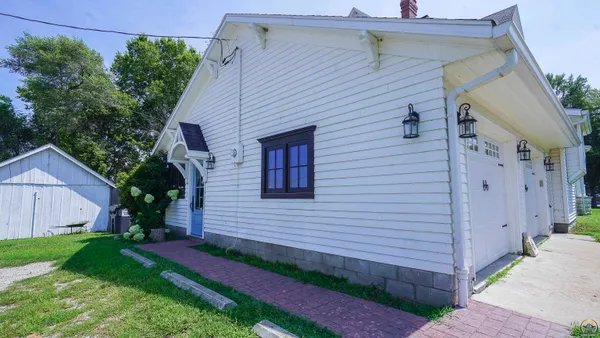 $325,000 | 200 East 14th Street, Horton, KS 66439