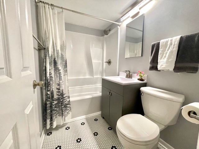 740 Summit Road Lake Zurich, IL 60047 - Photo 24 of 35 a white toilet sitting next to a bathroom sink
