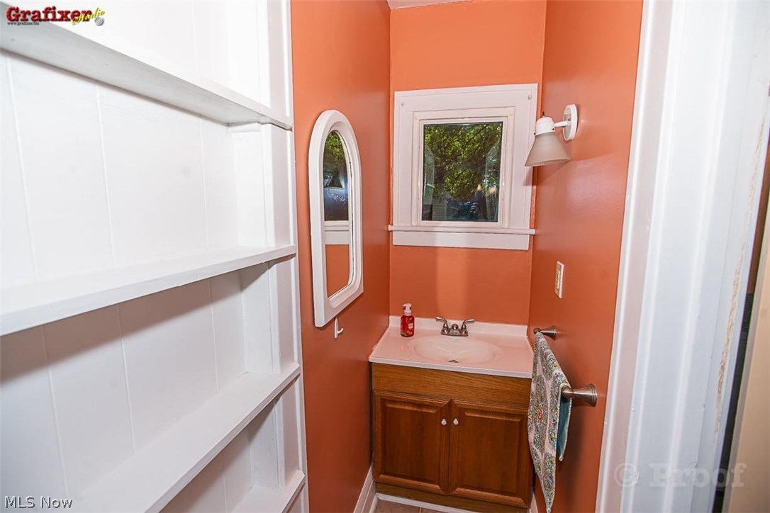 2204 Lamberton Road Cleveland, OH 44118 - Photo 10 of 19