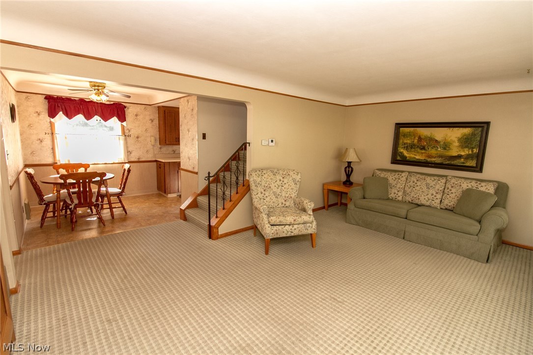 349 Clarmont Road Eastlake, OH 44095 - Photo 5 of 32