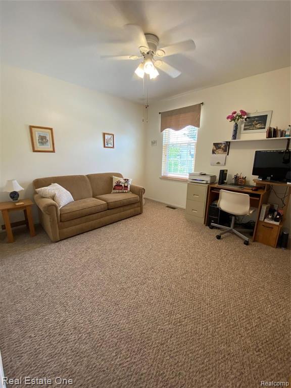 110 Pine Tree Ridge, Unit 4 Waterford, MI 48327 - Photo 29 of 39