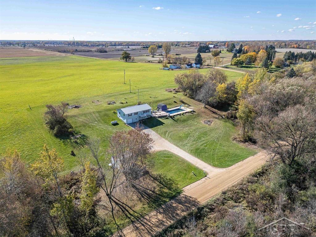 8100 East Grass Lake Road Clare, MI 48617 - Photo 34 of 38