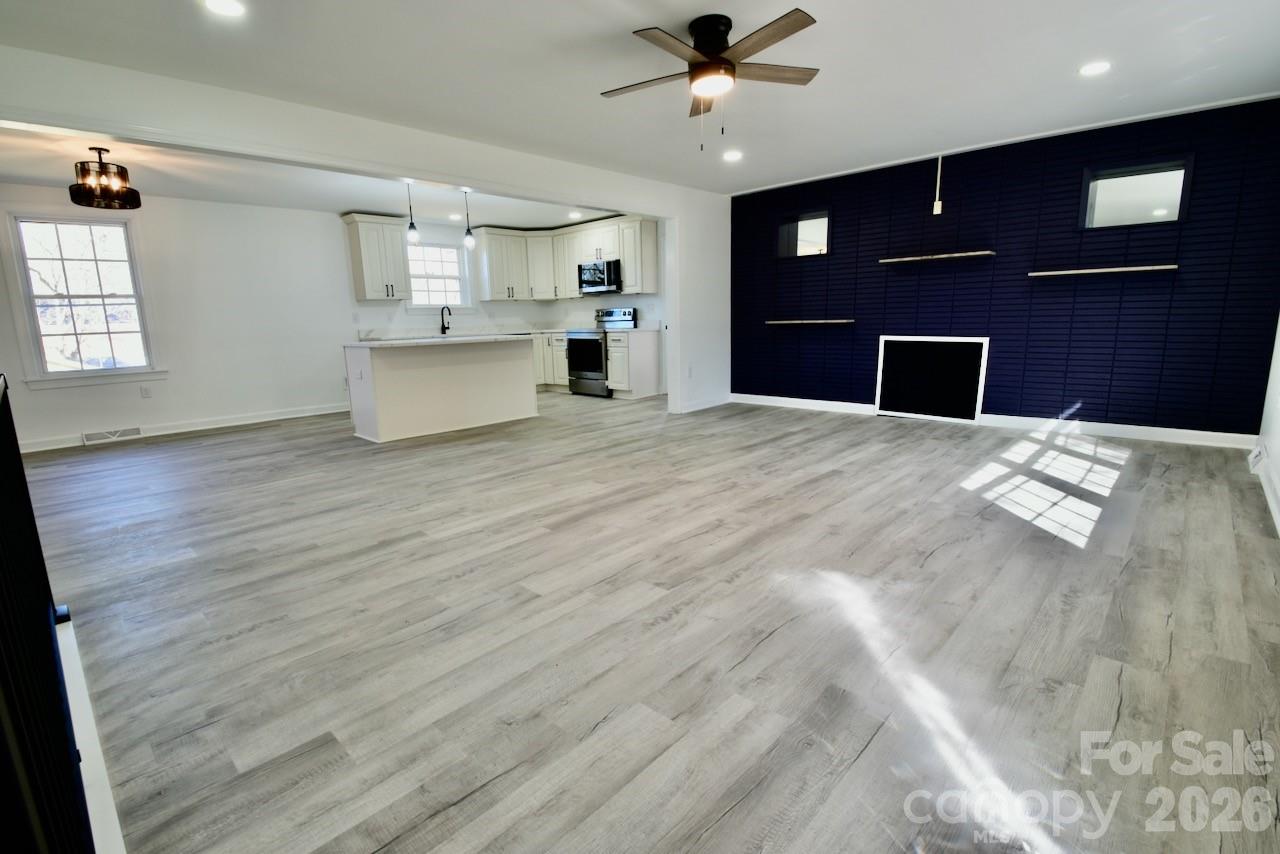 2903 Forbes Road Gastonia, NC 28056 - Photo 2 of 36