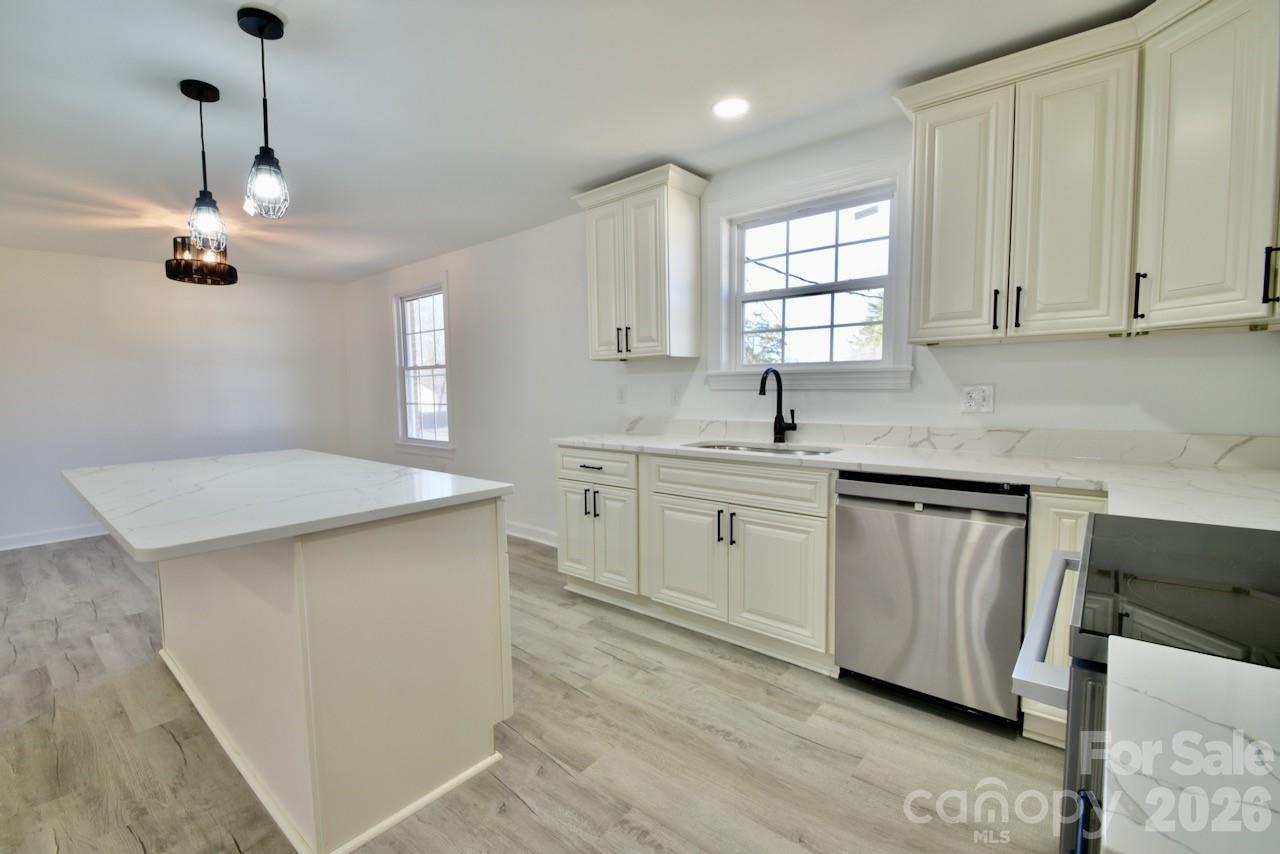 2903 Forbes Road Gastonia, NC 28056 - Photo 5 of 36