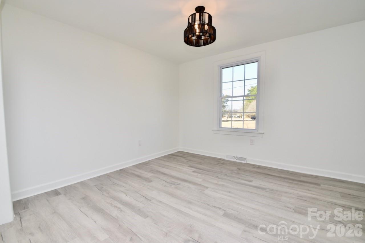 2903 Forbes Road Gastonia, NC 28056 - Photo 7 of 36