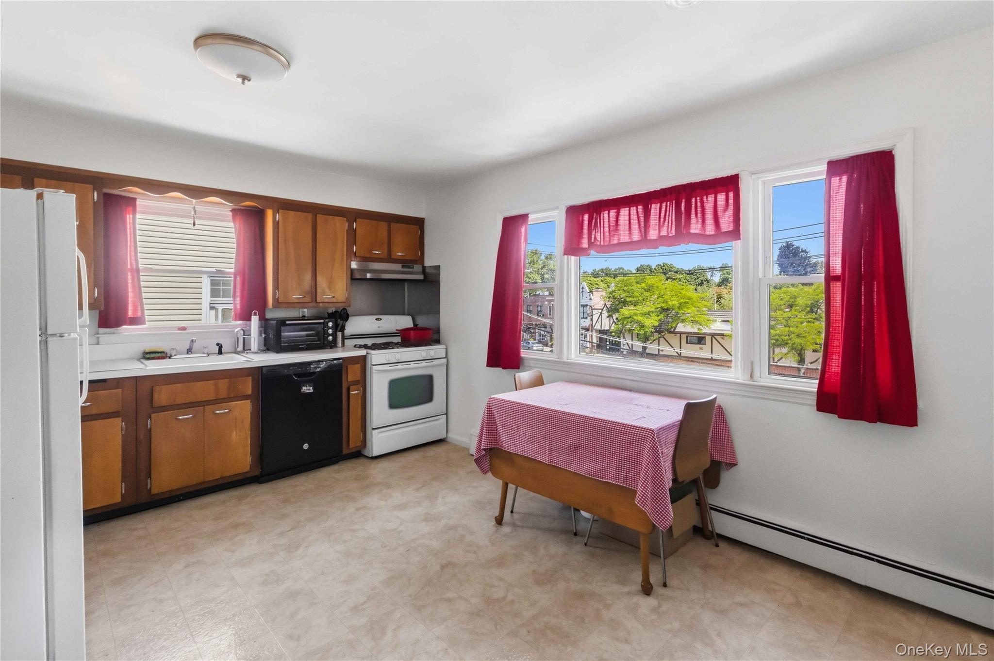 508 New Rochelle Road, Unit 2 Bronxville, NY 10708 - Photo 4 of 18