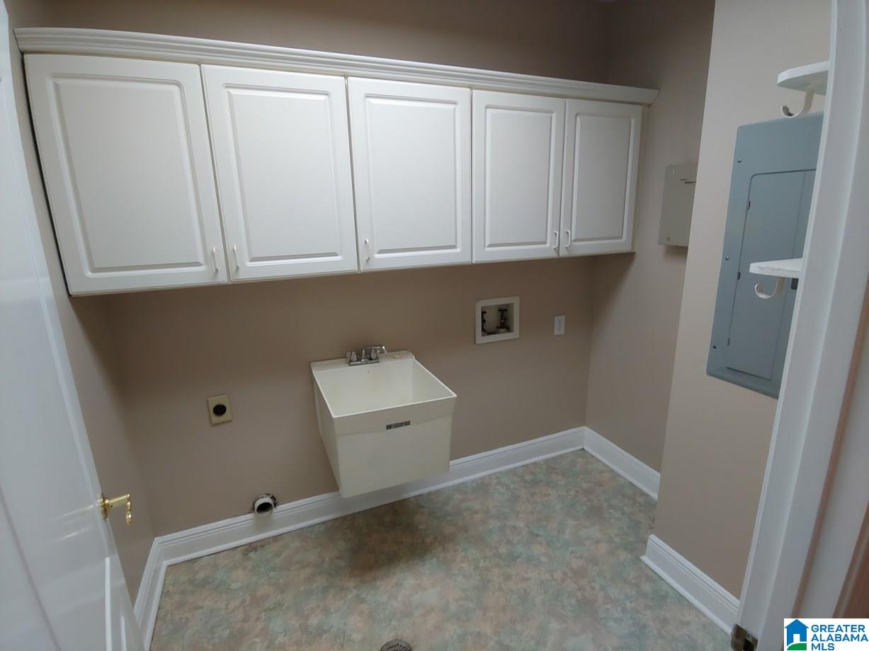 81 Woodland Road Sylacauga, AL 35151 - Photo 5 of 13