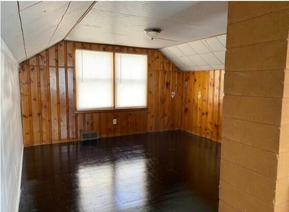 18988 Dale Street Detroit, MI 48219 - Photo 7 of 9 Picture7