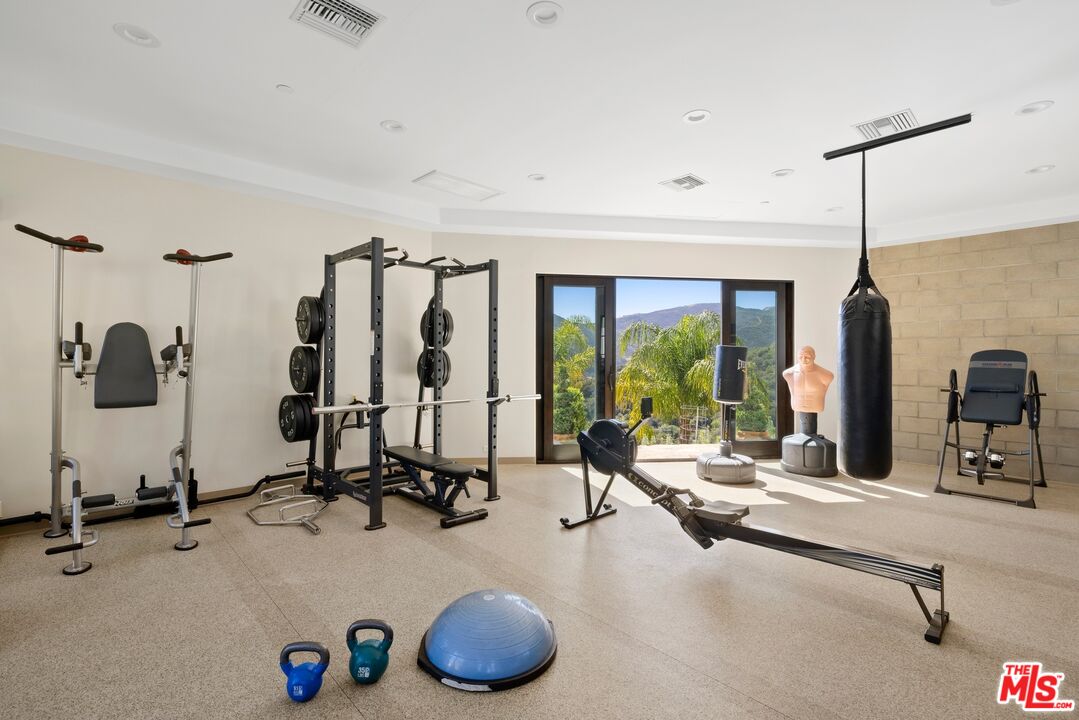 12705 Chalon Road Los Angeles, CA 90049 - Photo 42 of 47