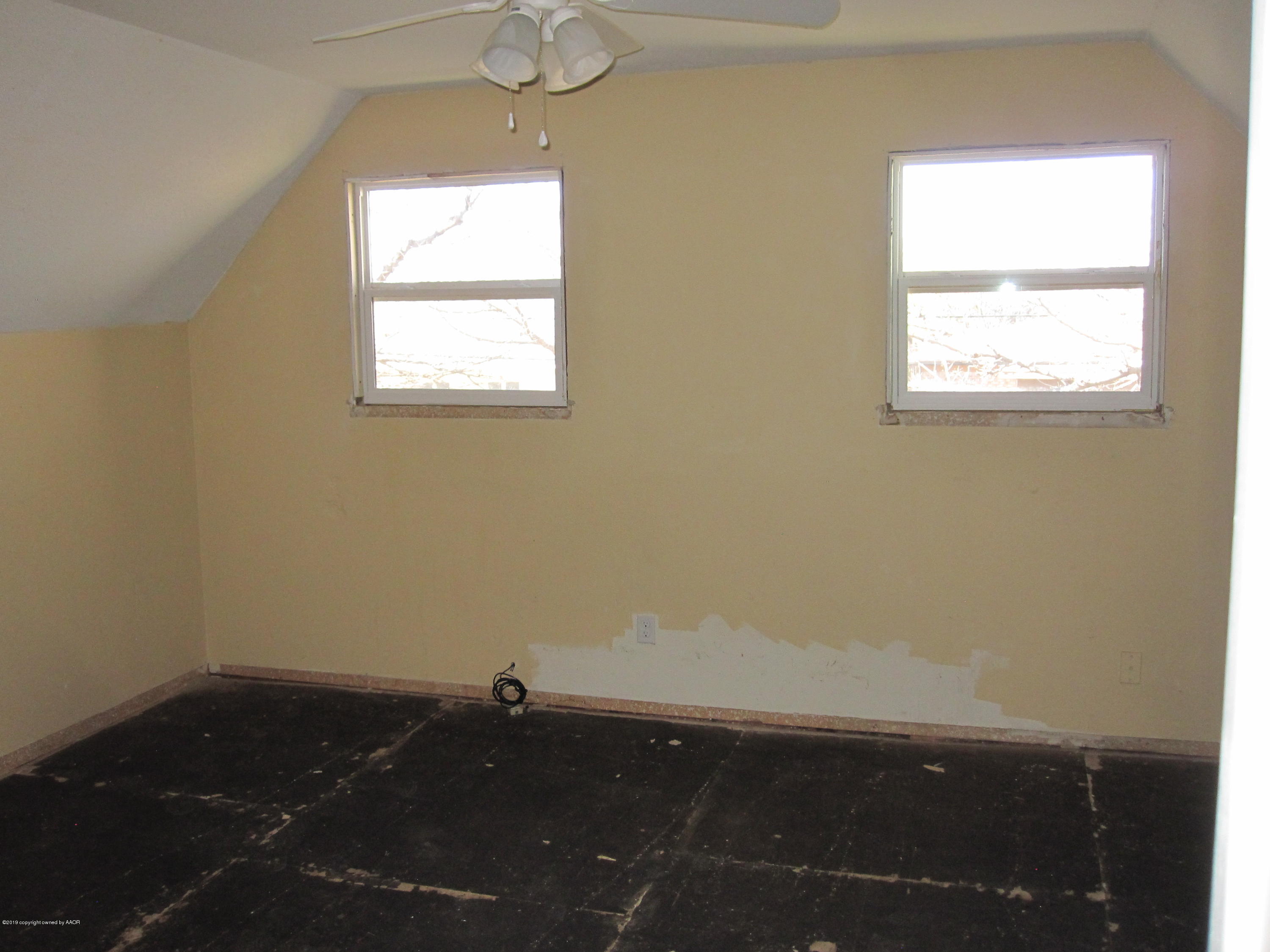 6110 Hanson Road Amarillo, TX 79106 - Photo 10 of 14 IMG_0018