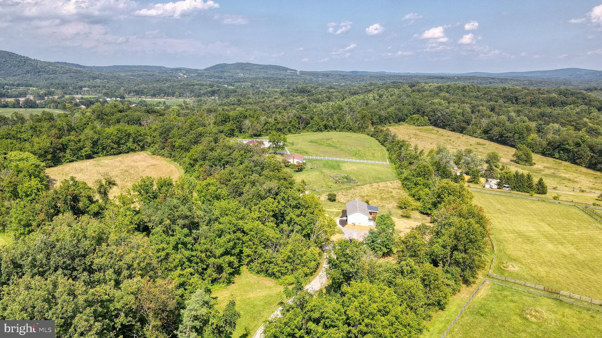 675 Yeager Road Wellsville, PA 17365 - Photo 4 of 35 Gallery Image 4