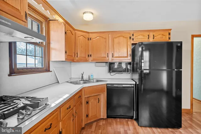 $395,000 | 2423 Parris Drive West, Wilmington, DE 19808