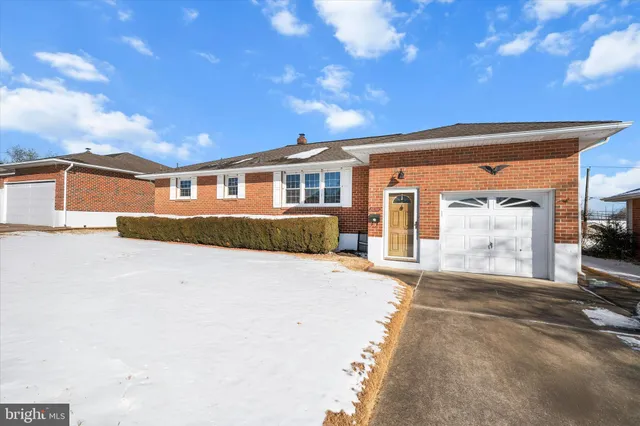 $395,000 | 2423 Parris Drive West, Wilmington, DE 19808