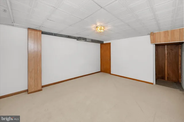 $395,000 | 2423 Parris Drive West, Wilmington, DE 19808