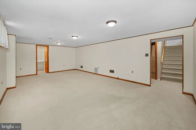 $395,000 | 2423 Parris Drive West, Wilmington, DE 19808