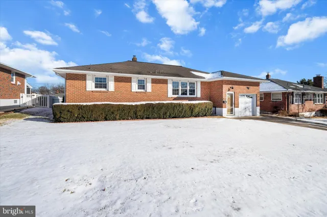 $395,000 | 2423 Parris Drive West, Wilmington, DE 19808