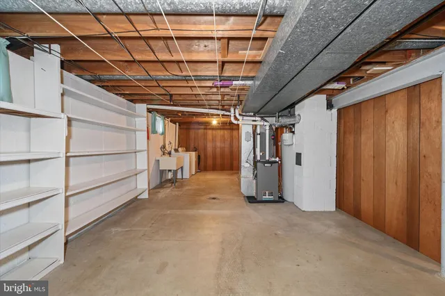 $395,000 | 2423 Parris Drive West, Wilmington, DE 19808