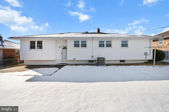 $395,000 | 2423 Parris Drive West, Wilmington, DE 19808