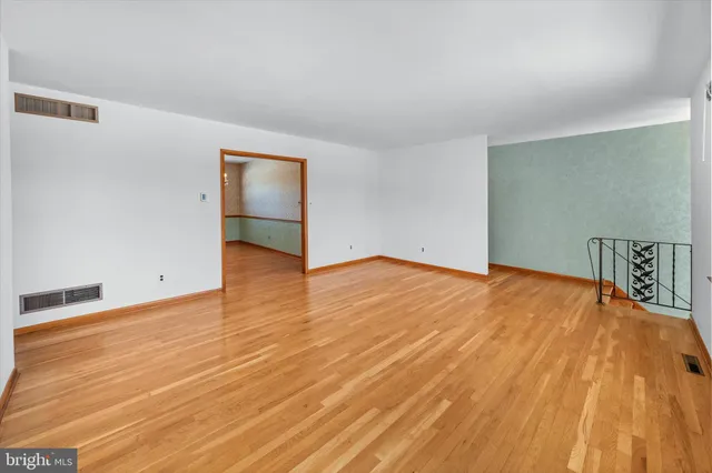 $395,000 | 2423 Parris Drive West, Wilmington, DE 19808