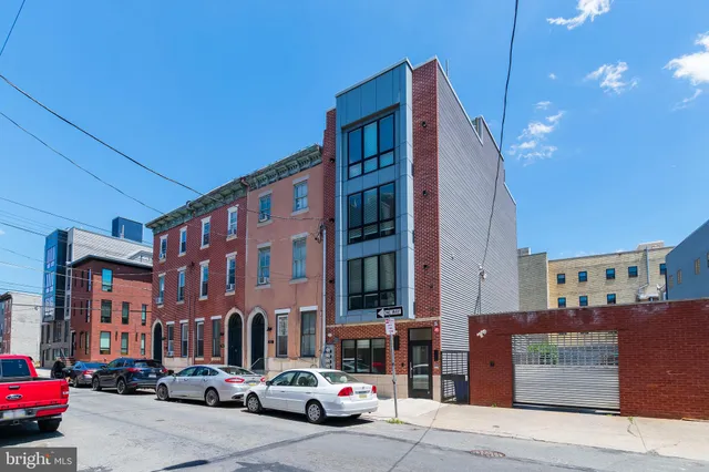 $2,195 | 711 North 16th Street, Unit 4, Philadelphia, PA 19130