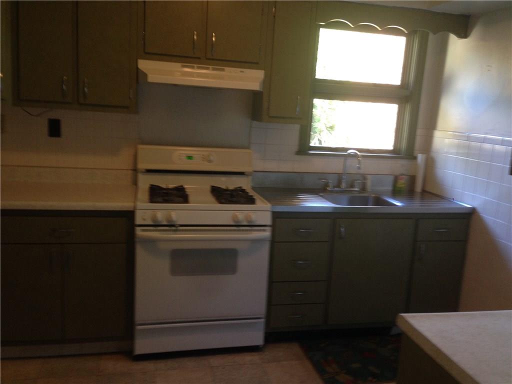 228 East Waldheim Road Fox Chapel, PA 15215 - Photo 7 of 11 Gallery Image 7