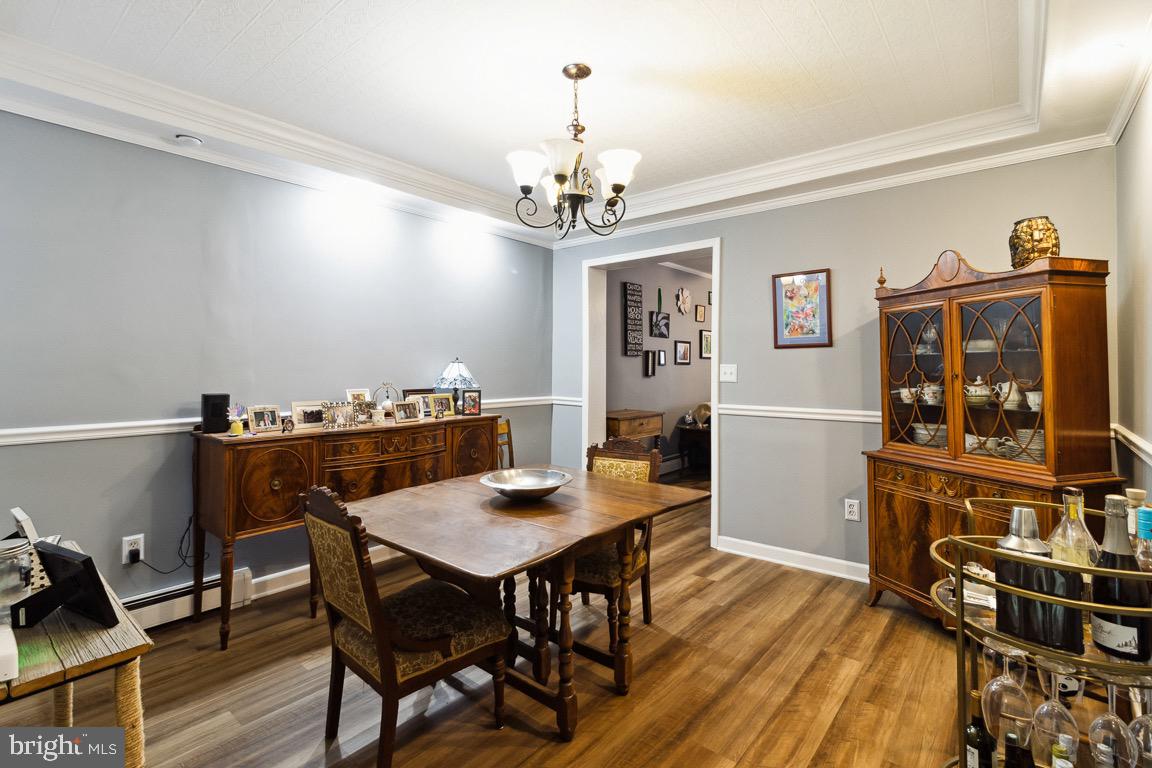 3900 Falls Road Baltimore, MD 21211 - Photo 12 of 27 Dining Room