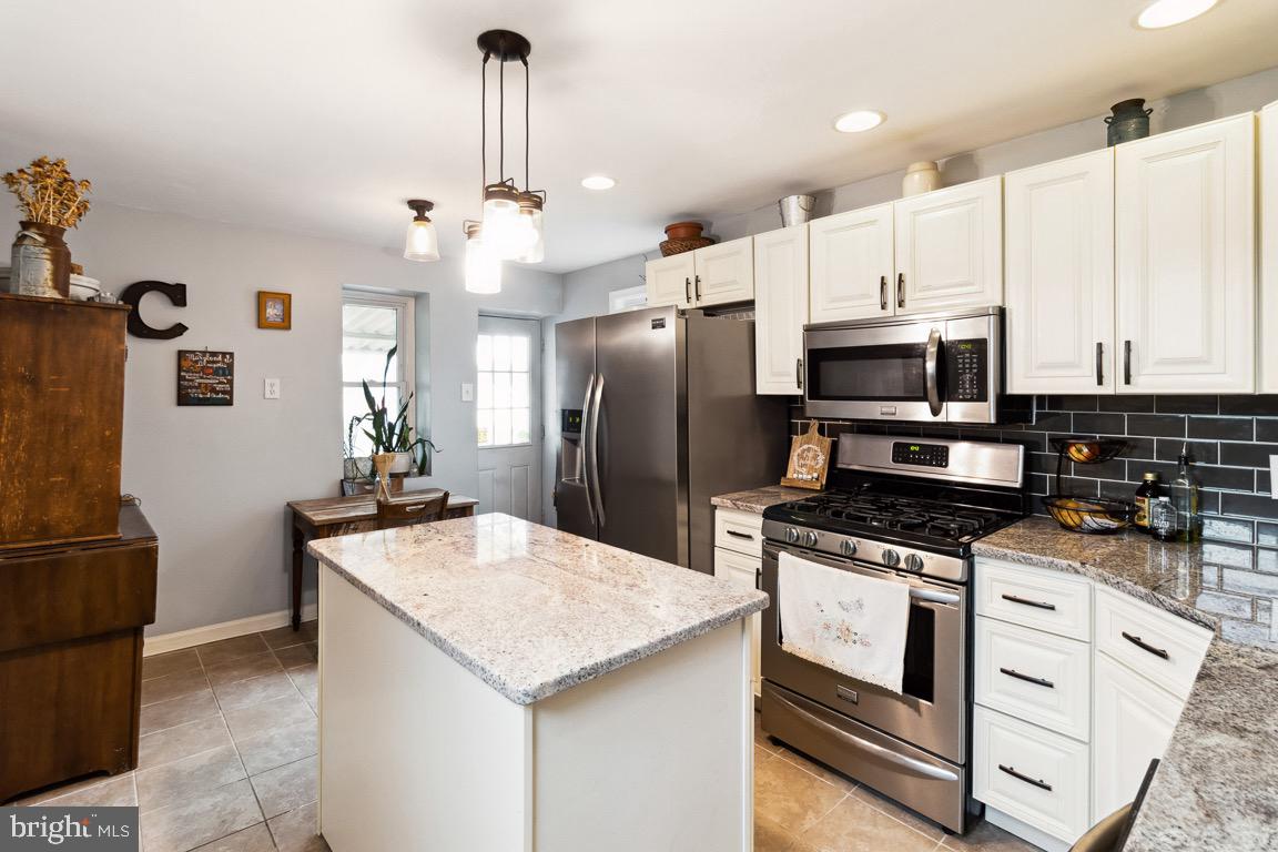3900 Falls Road Baltimore, MD 21211 - Photo 8 of 27 Kitchen