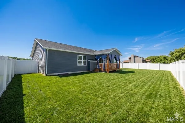 $2,800 | 407 Sammy Lane, Caseyville, IL 62232