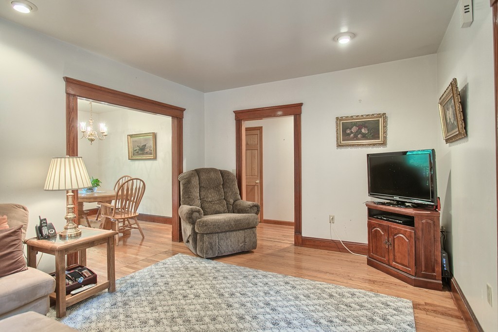 3 Forge Village Road Westford, MA 01886 - Photo 4 of 18 Gallery Image 4