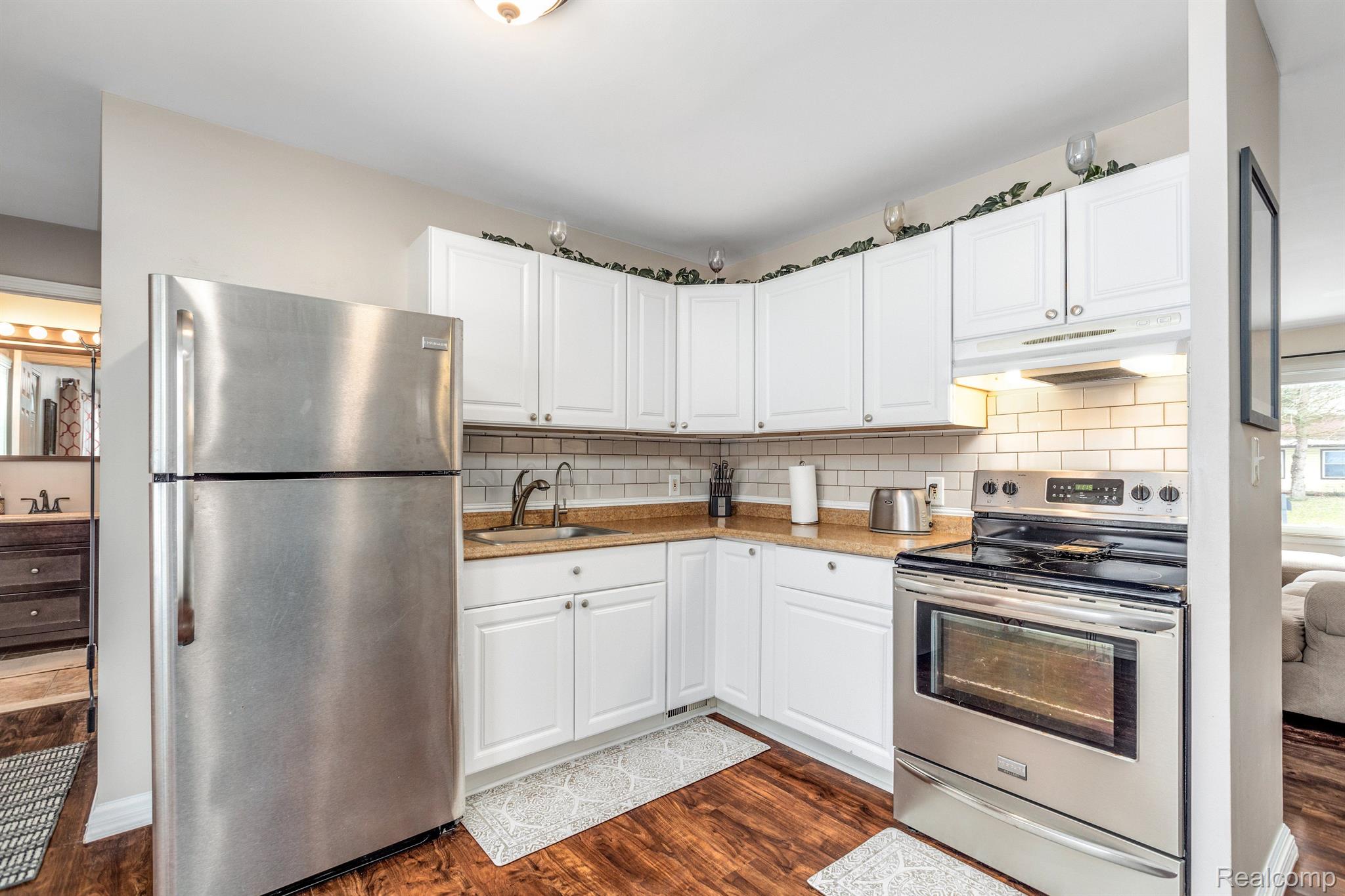 2494 Liter Road Lake Orion, MI 48359 - Photo 8 of 23 Gallery Image 8