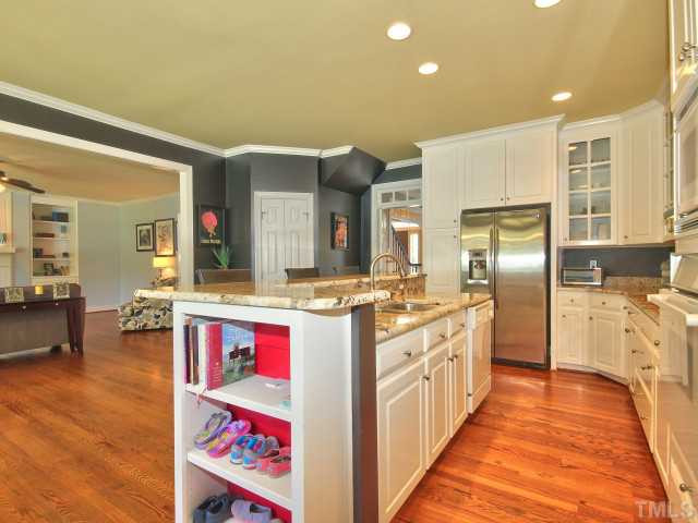 2704 Amstel Way Raleigh, NC 27613 - Photo 10 of 25 Photo 10