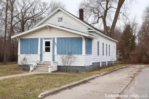 $389,900 | 293 North 3rd Avenue, Fruitport, MI 49415