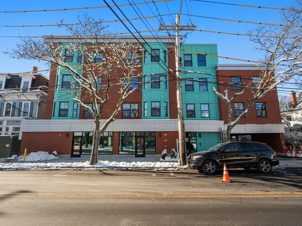 $695,000 | 1151 Walnut Street, Unit 402, Newton, MA 02461