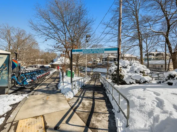 $695,000 | 1151 Walnut Street, Unit 402, Newton, MA 02461