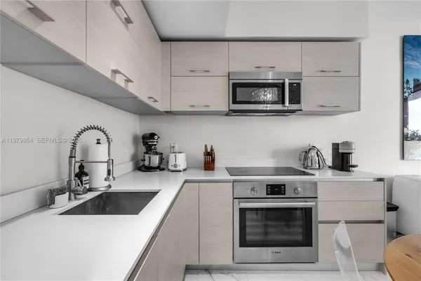 $4,100 | 1300 South Miami Avenue, Unit 2508, Miami, FL 33130