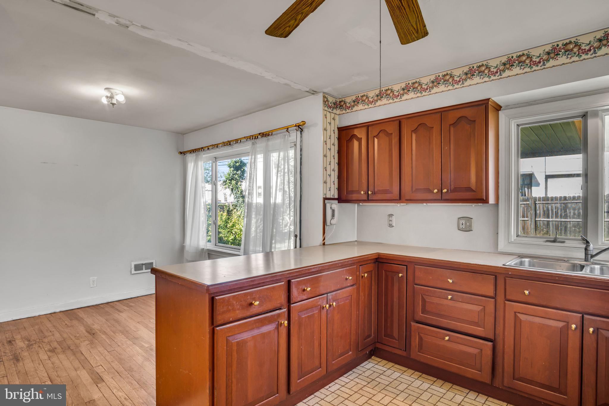 6 Riddle Road Camp Hill, PA 17011 - Photo 3 of 33 Gallery Image 3